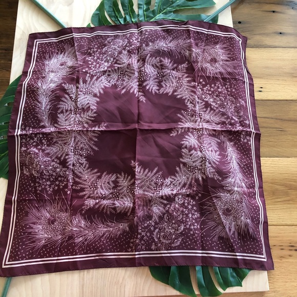 Vintage 1970s Burgundy Feather Print Poly Scarf - Picture 5 of 13